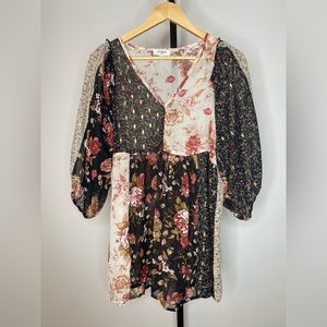 Umgee size L floral blouse